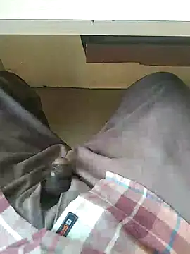 Snapshot of teluguu-rajj chatting on 9, 11, 2025 teluguu-rajj online show from 9, 11, 2025