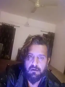 MAGNETICDADDY8 online show from 4, 1, 2025