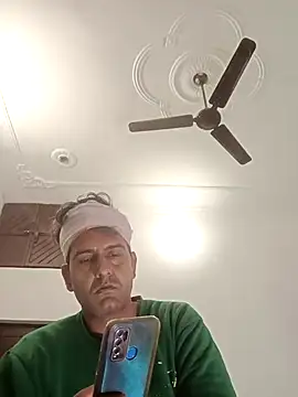 MAGNETICDADDY8 online show from 15, 3, 2025