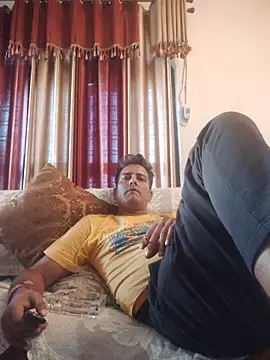 MAGNETICDADDY8 online show from 15, 10, 2025