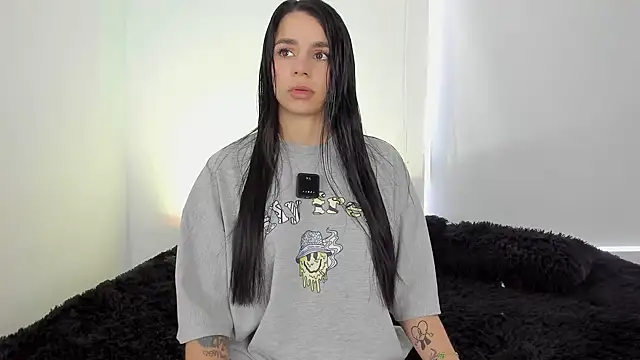 Laurensmith9 online show from 22, 11, 2025