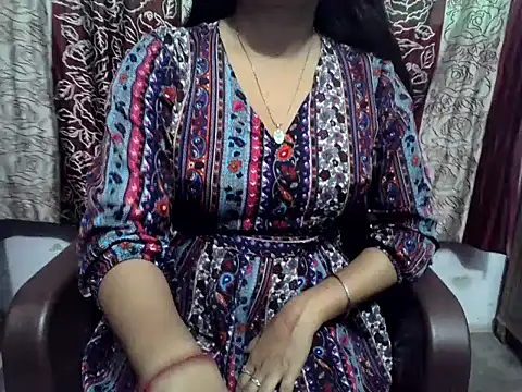 SIYA MAVI online show from 24, 4, 2026