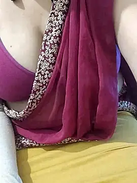 Snapshot of mallupriyapriya chatting on 12, 5, 2026 mallupriyapriya online show from 12, 5, 2026