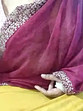 Snapshot of mallupriyapriya chatting on 19, 5, 2026 mallupriyapriya online show from 19, 5, 2026