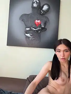 Maddy Jones online show from 28, 2, 2025