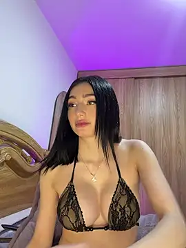 Maddy Jones online show from 3, 4, 2026