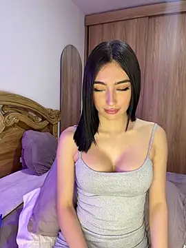 Maddy Jones online show from 19, 6, 2026
