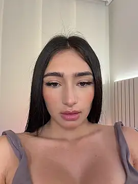 Maddy Jones online show from 1, 8, 2026
