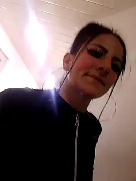 Anniee x online show from 5, 2, 2025