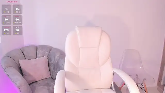 NiiaEvanss online show from 29, 1, 2025