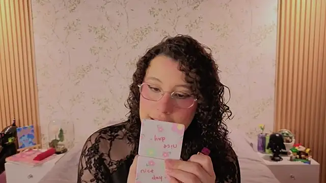 Charlotte  Miller online show from 23, 7, 2026