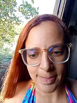 Snapshot of AliceRuivinha2 chatting on 5, 5, 2026 AliceRuivinha2 online show from 5, 5, 2026