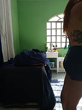 Snapshot of AliceRuivinha2 chatting on 10, 6, 2026 AliceRuivinha2 online show from 10, 6, 2026