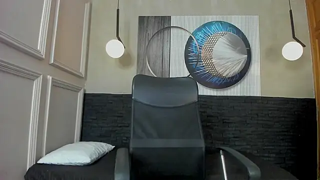 adam piarse01 online show from 9, 3, 2025