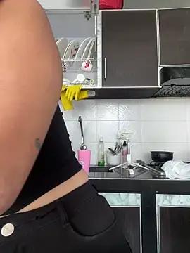 Samantha bigboobs online show from 1, 2, 2025