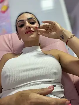 Samantha bigboobs online show from 10, 2, 2026