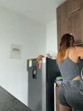 Samantha bigboobs online show from 20, 4, 2026