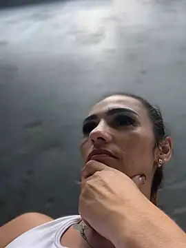Samantha bigboobs online show from 25, 7, 2026