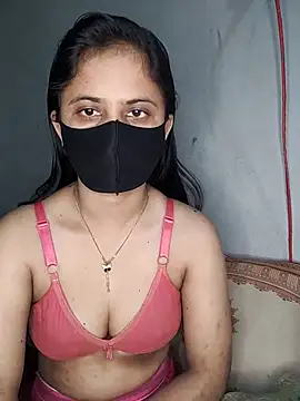 Hot Nila online show from 7, 3, 2025