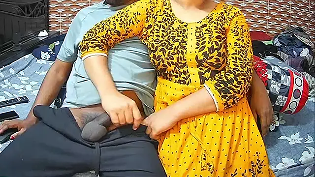 Hot Nila online show from 7, 4, 2026