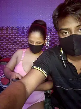 Snapshot of Hot_Nila chatting on 17, 5, 2026 Hot Nila online show from 17, 5, 2026