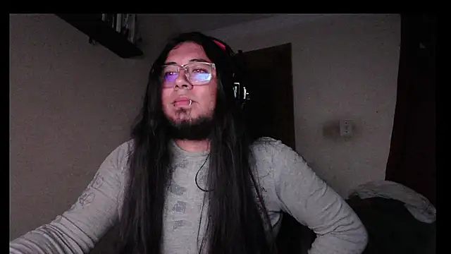 Snapshot of Heimslegxx chatting on 21, 12, 2025 Heimslegxx online show from 21, 12, 2025