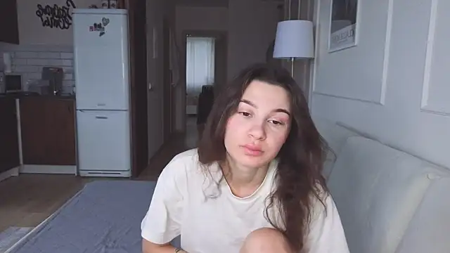 KristineEsme online show from 27, 11, 2025