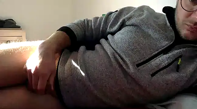 Snapshot of coquin5995 chatting on 1, 2, 2025 coquin5995 online show from 1, 2, 2025