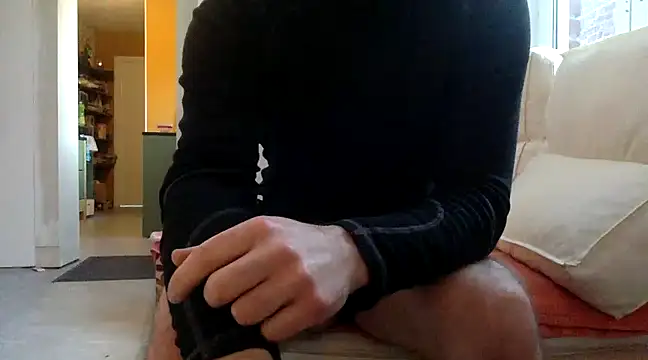 Snapshot of coquin5995 chatting on 18, 2, 2025 coquin5995 online show from 18, 2, 2025