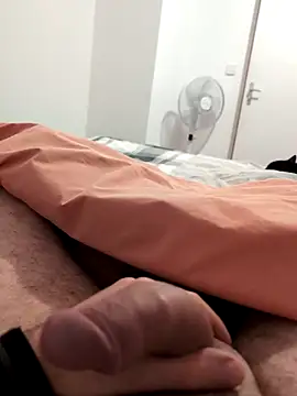 Snapshot of coquin5995 chatting on 11, 11, 2025 coquin5995 online show from 11, 11, 2025