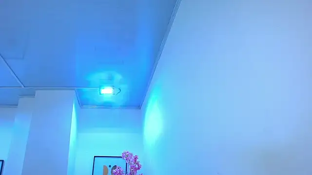 Arianna sweeet online show from 18, 4, 2026