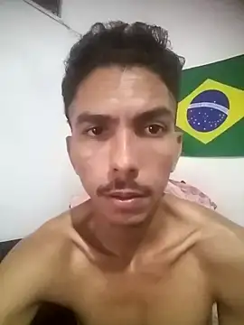 MagrinhoSaradoo online show from 8, 3, 2025