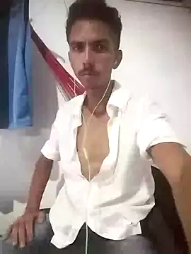 MagrinhoSaradoo online show from 10, 3, 2025