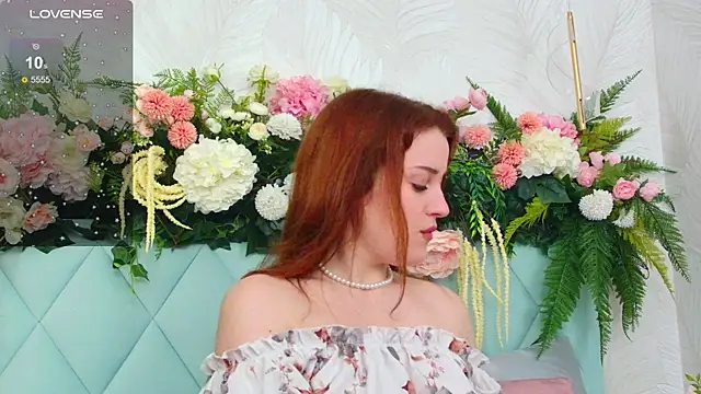 EllieGarson online show from 9, 10, 2025