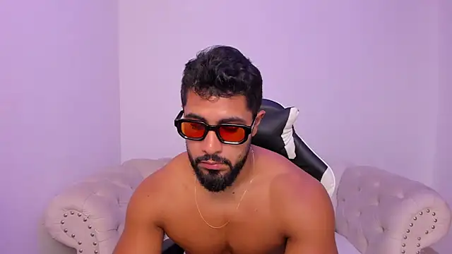 Santiago huntt online show from 14, 3, 2026