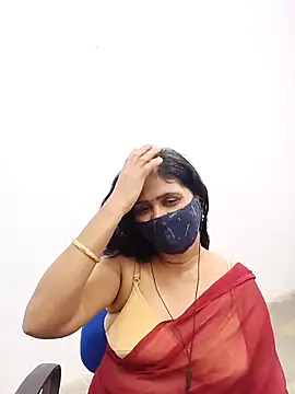 Lucky-Deepthi online show from 4, 3, 2025