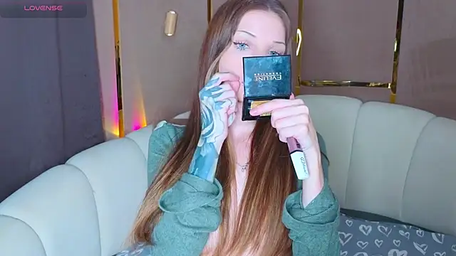 emilytrays online show from 20, 7, 2026