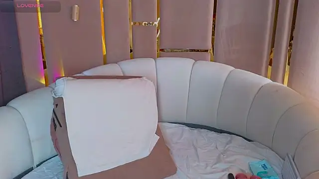 emilytrays online show from 29, 7, 2026