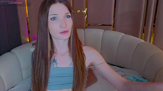 emilytrays online show from 30, 7, 2026