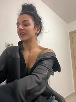 NNNoire online show from 1, 10, 2025