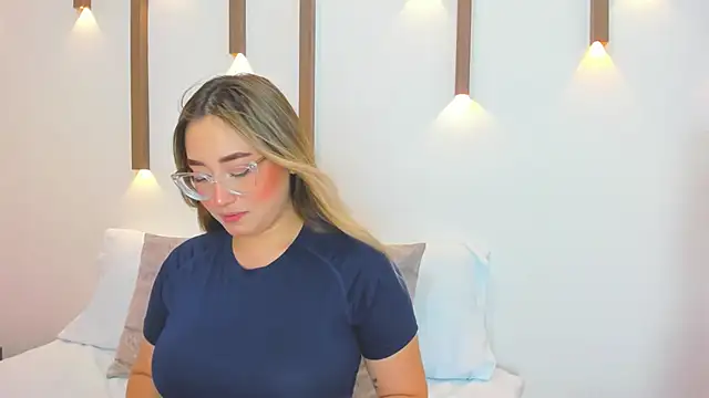 antonella cutie  online show from 10, 3, 2025