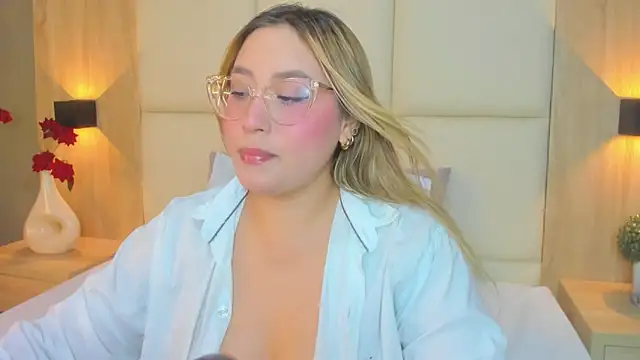 antonella cutie  online show from 24, 4, 2026