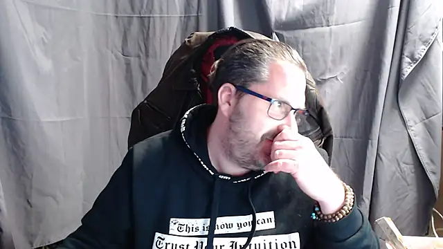 Streamlove77 online show from 3, 2, 2025