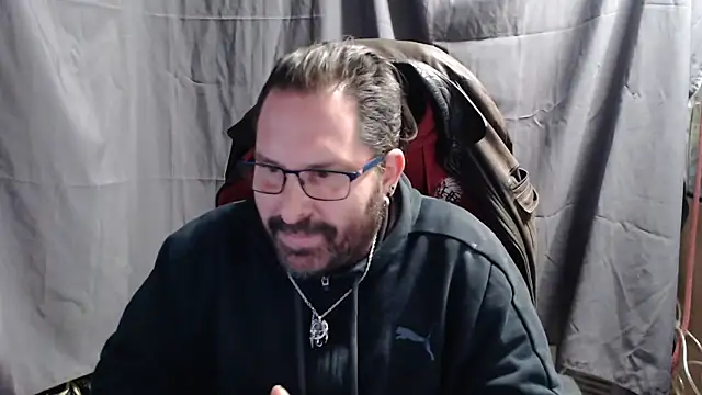 Streamlove77 online show from 7, 2, 2025