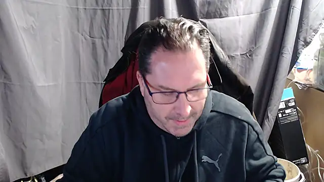 Streamlove77 online show from 10, 2, 2025