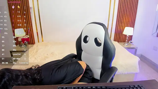 TylerBloom online show from 26, 4, 2026