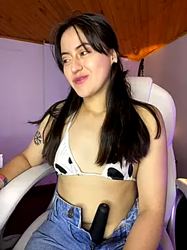 Camila pinkk online show from 10, 10, 2025