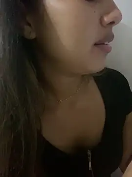 LuizaDiaz online show from 14, 2, 2025