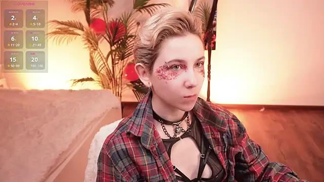 Snapshot of Aurora_First chatting on 8, 2, 2025 Aurora First online show from 8, 2, 2025