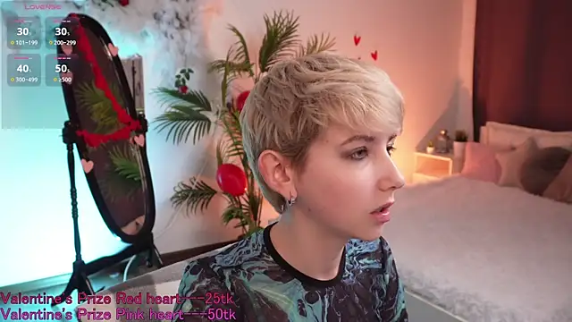 Snapshot of Aurora_First chatting on 14, 2, 2025 Aurora First online show from 14, 2, 2025